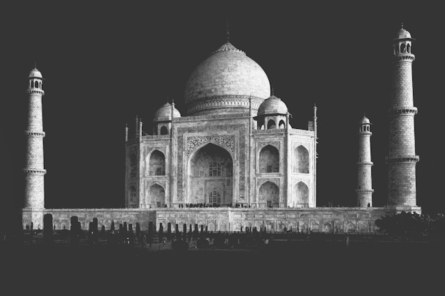 Taj Mahal at Sunrise: A Photography Guide