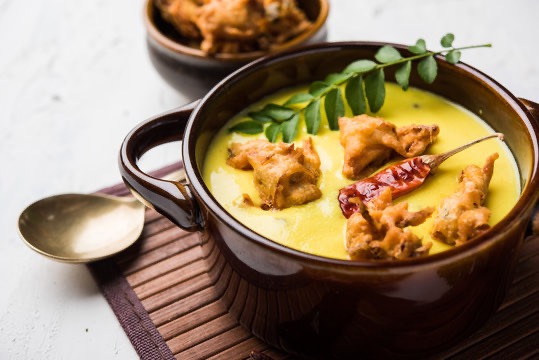 Kadhi Pakora