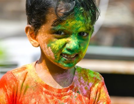 holi-kids